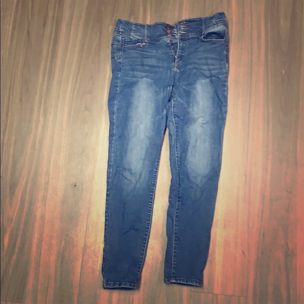 High Waisted Jeans